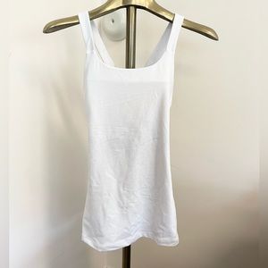 Pretty Kiragrace built in bra cross back tank!